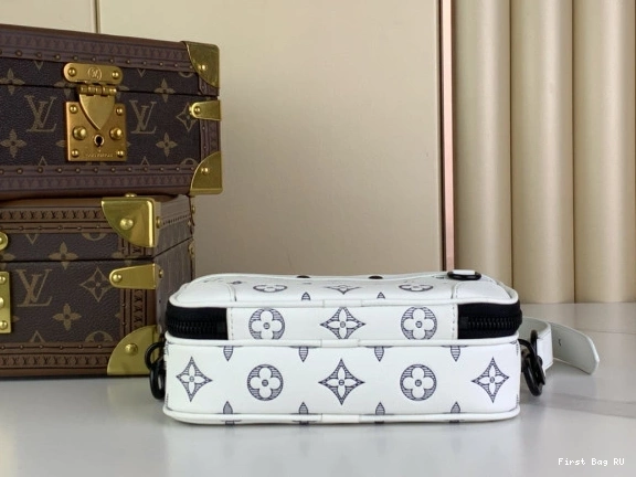 First bag Alpha-11.0*18.5*6.5CM LOUIS Nano VUITTON 0804
